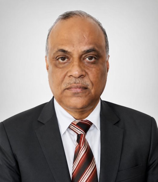 Portrait of Prof. Dr. Sanjoy Pal